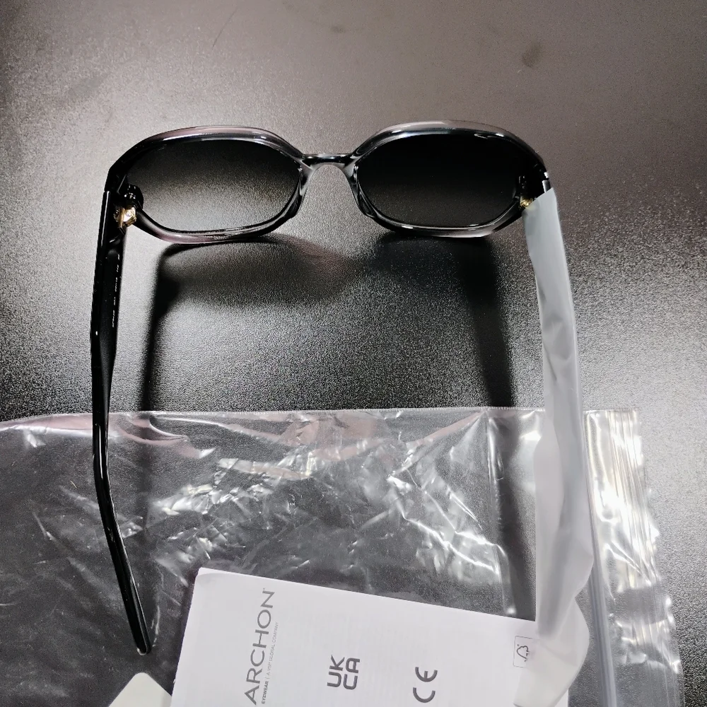 Salvatore Ferragamo SF943S 60mm Sunglasses Black - Picture 6 of 15